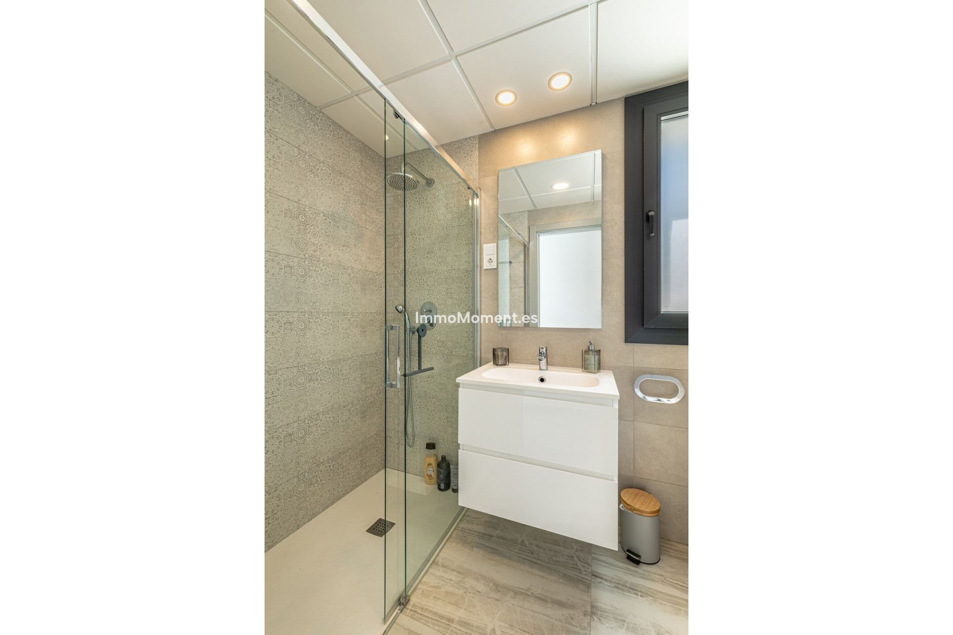 Reventa - Apartamento - Estepona  - Cancelada