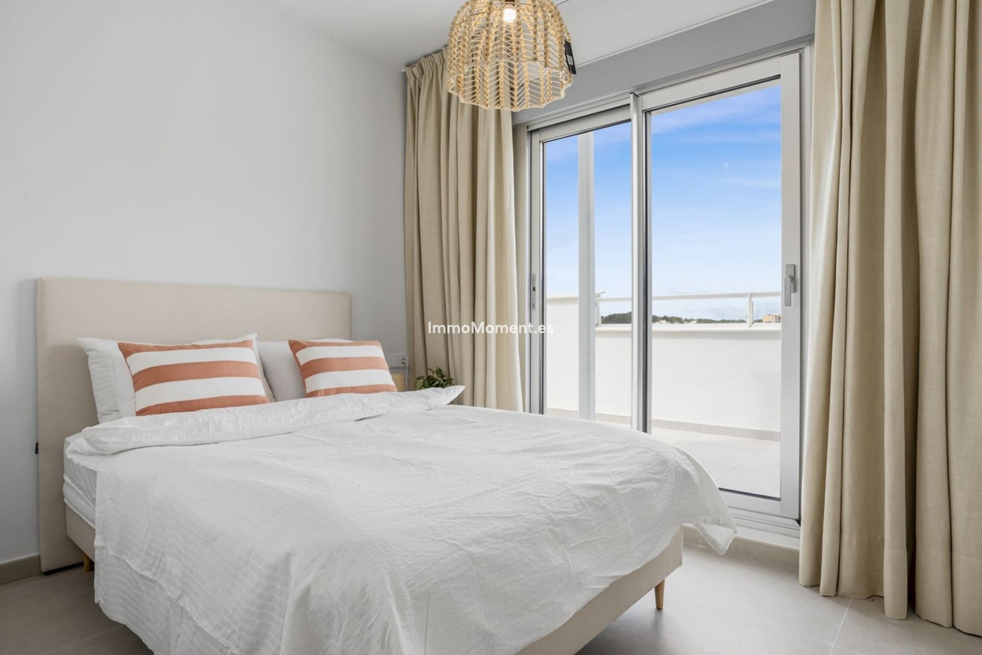 Reventa - Apartamento - Estepona  - Cancelada