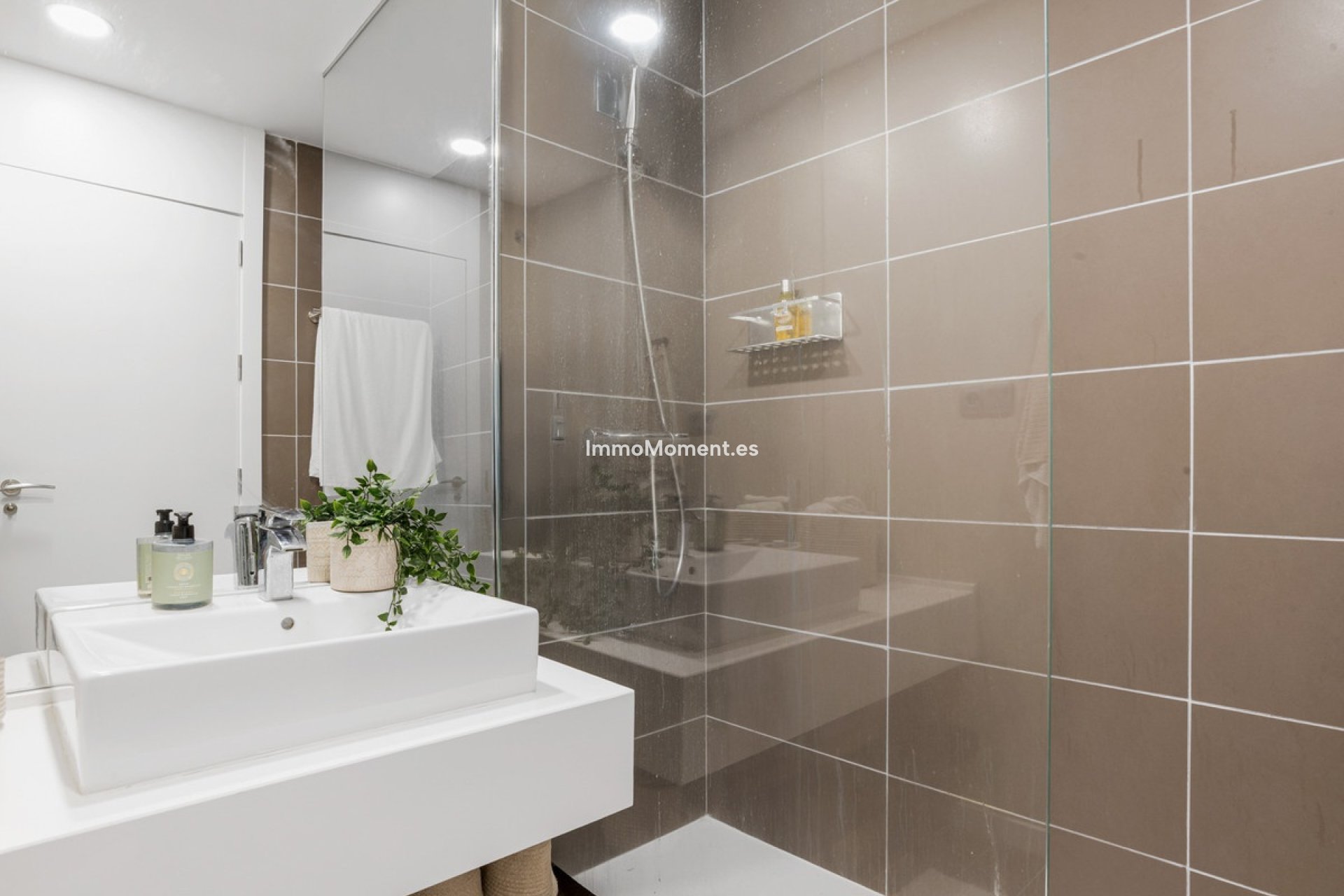 Reventa - Apartamento - Estepona  - Cancelada