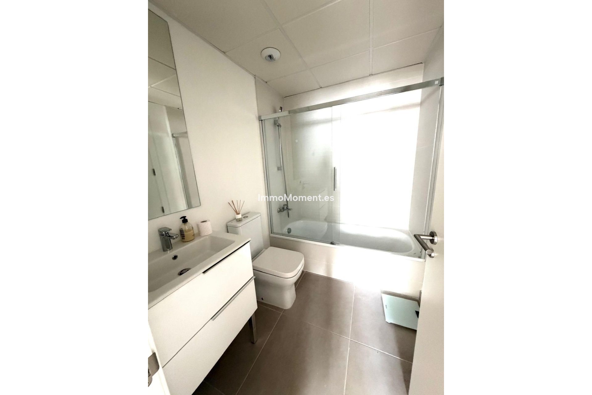 Reventa - Apartamento - Estepona  - Cancelada