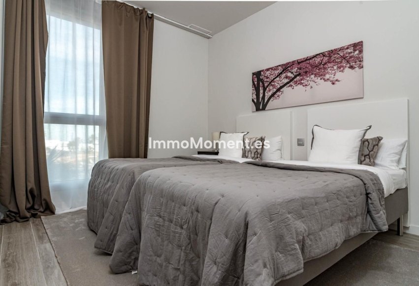 Reventa - Apartamento - Estepona  - Cancelada