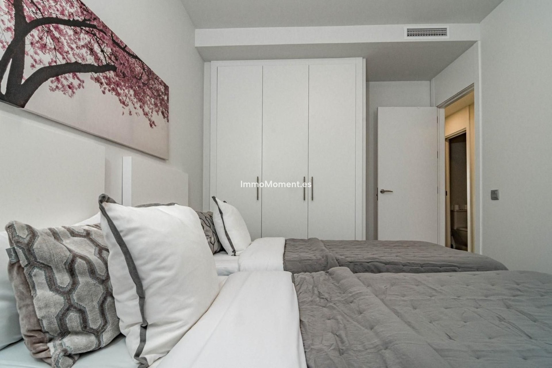 Reventa - Apartamento - Estepona  - Cancelada