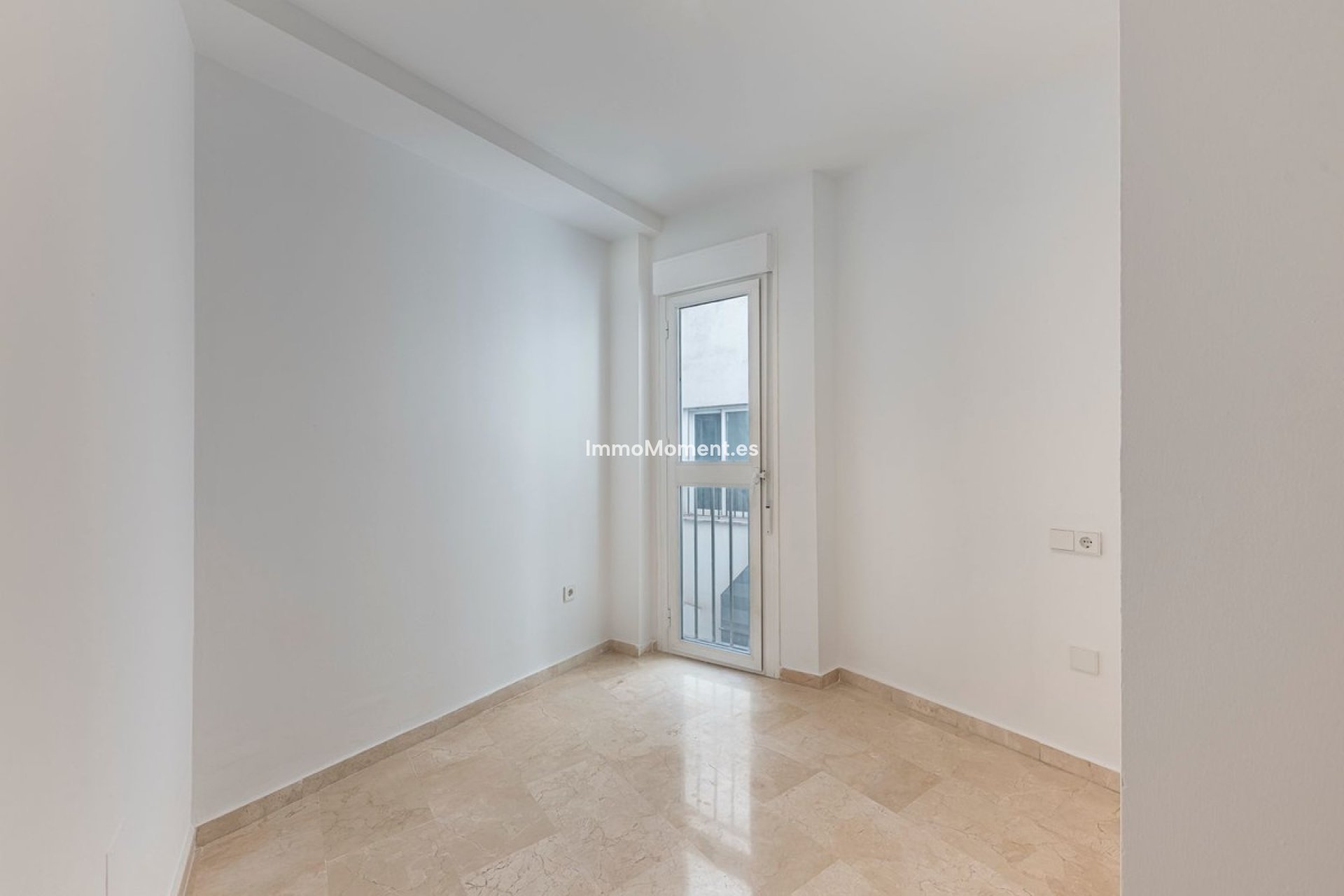 Reventa - Apartamento - Estepona  - Cancelada