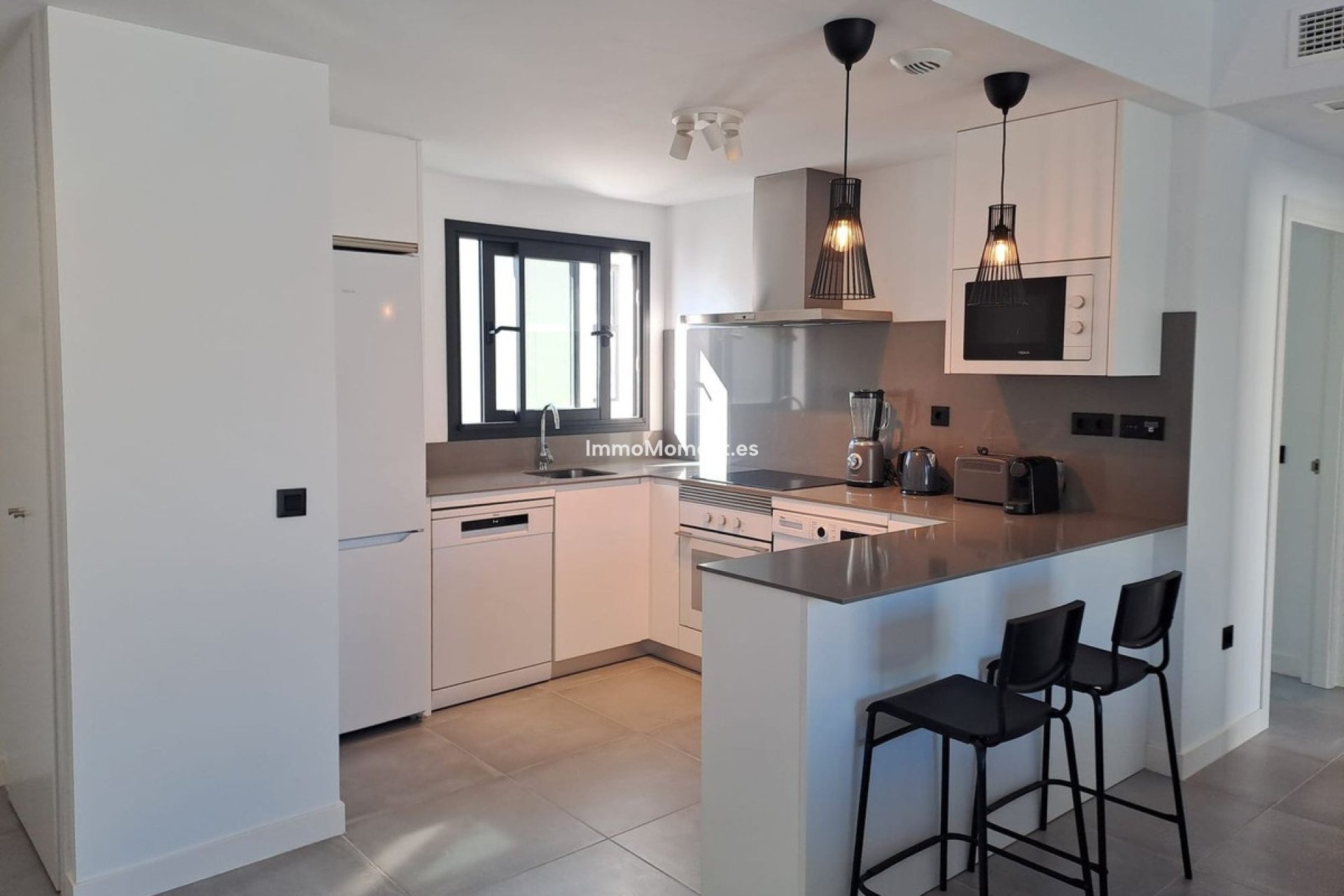 Reventa - Apartamento - Estepona  - Cancelada
