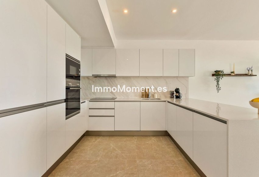 Reventa - Apartamento - Estepona  - Estepona Centro