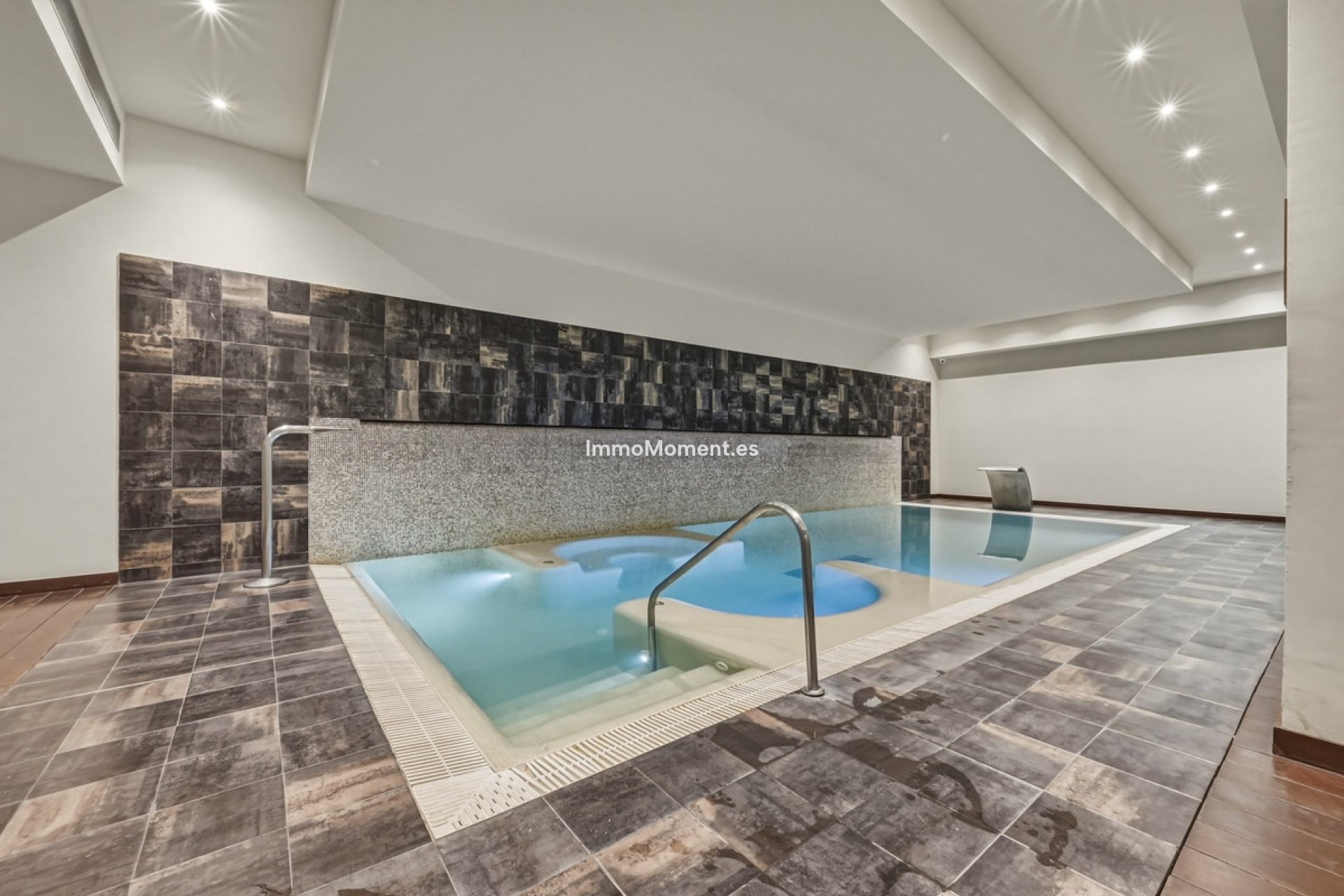 Reventa - Apartamento - Estepona  - Estepona Centro