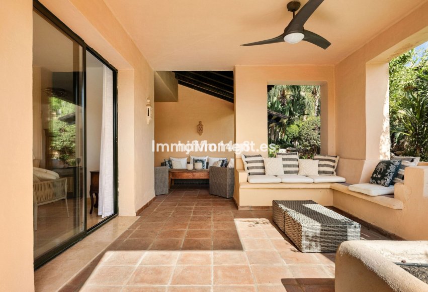 Reventa - Apartamento - Estepona  - Estepona Centro