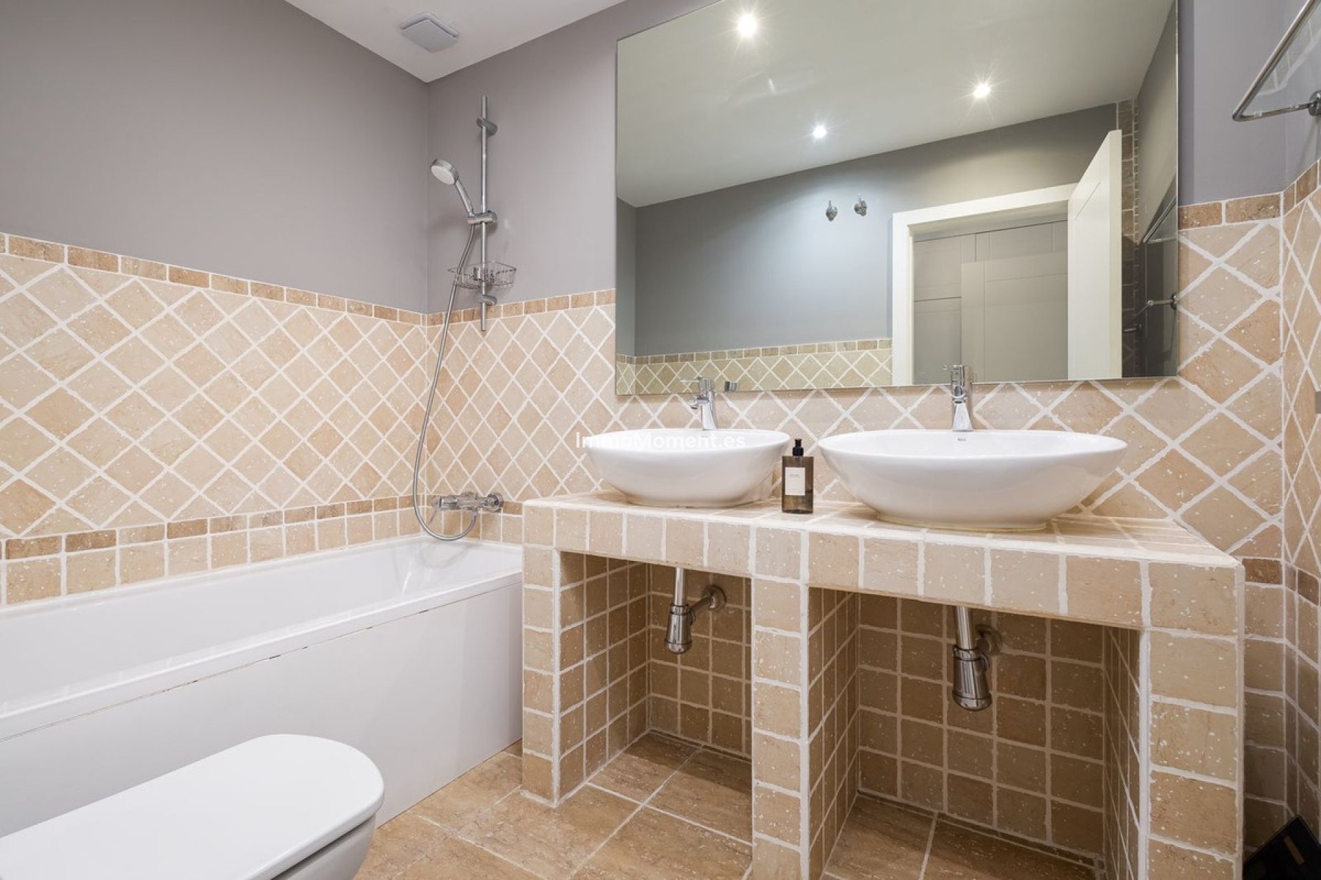 Reventa - Apartamento - Estepona  - Estepona Centro
