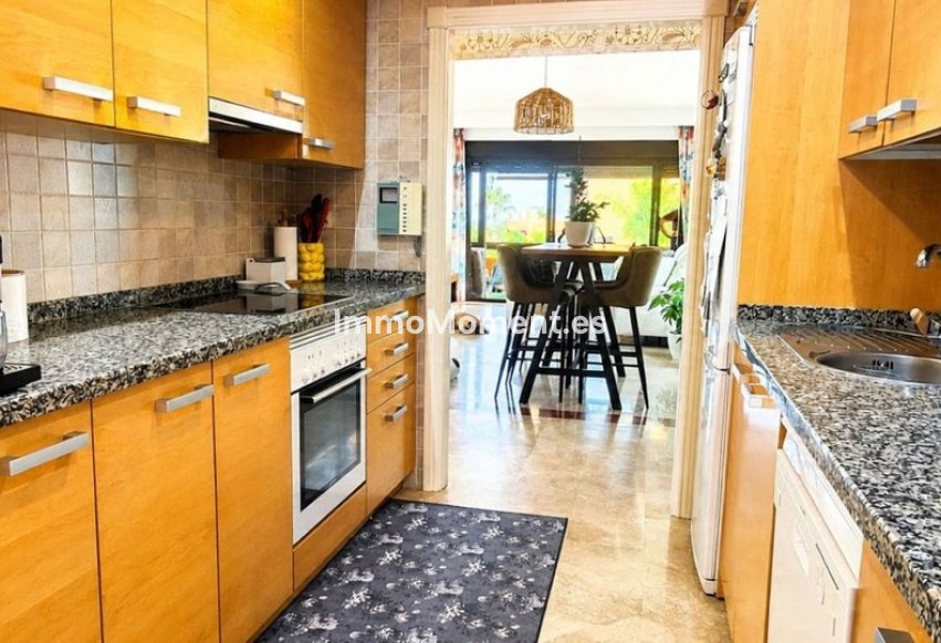 Reventa - Apartamento - Estepona  - Estepona Centro