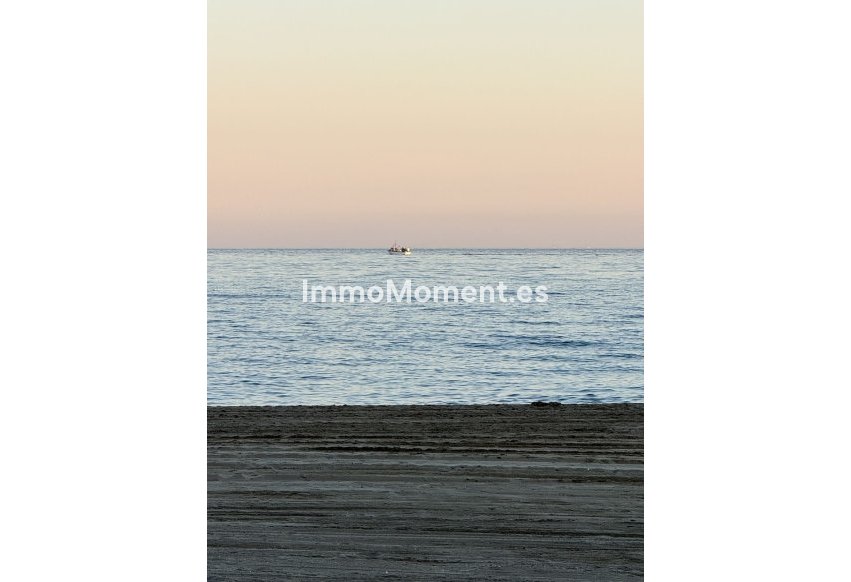 Reventa - Apartamento - Estepona  - Estepona Centro