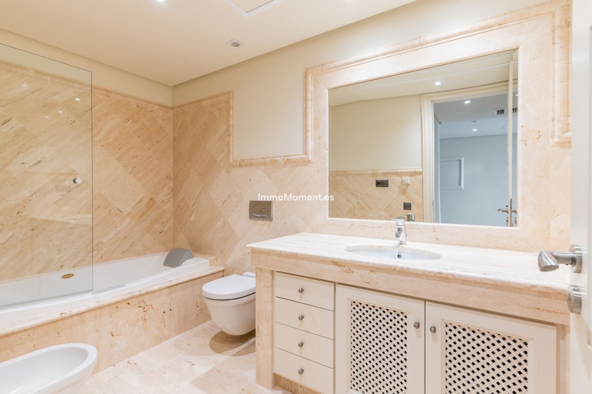 Reventa - Apartamento - Estepona  - Estepona Centro