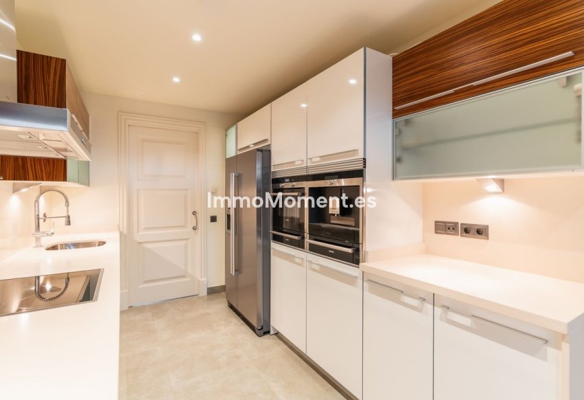 Reventa - Apartamento - Estepona  - Estepona Centro