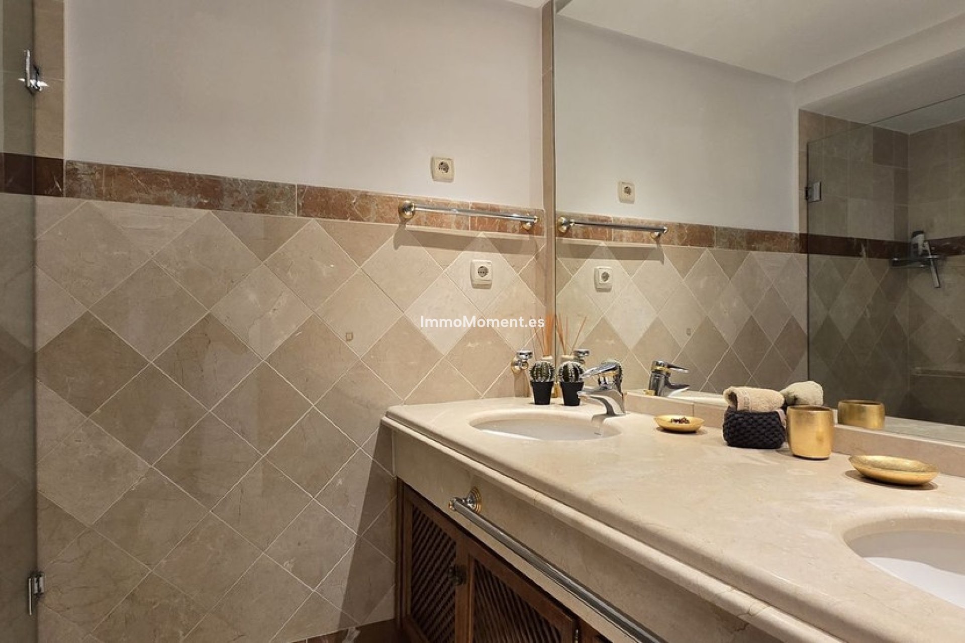 Reventa - Apartamento - Estepona  - Estepona Centro