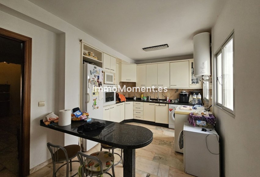Reventa - Apartamento - Estepona  - Estepona Centro