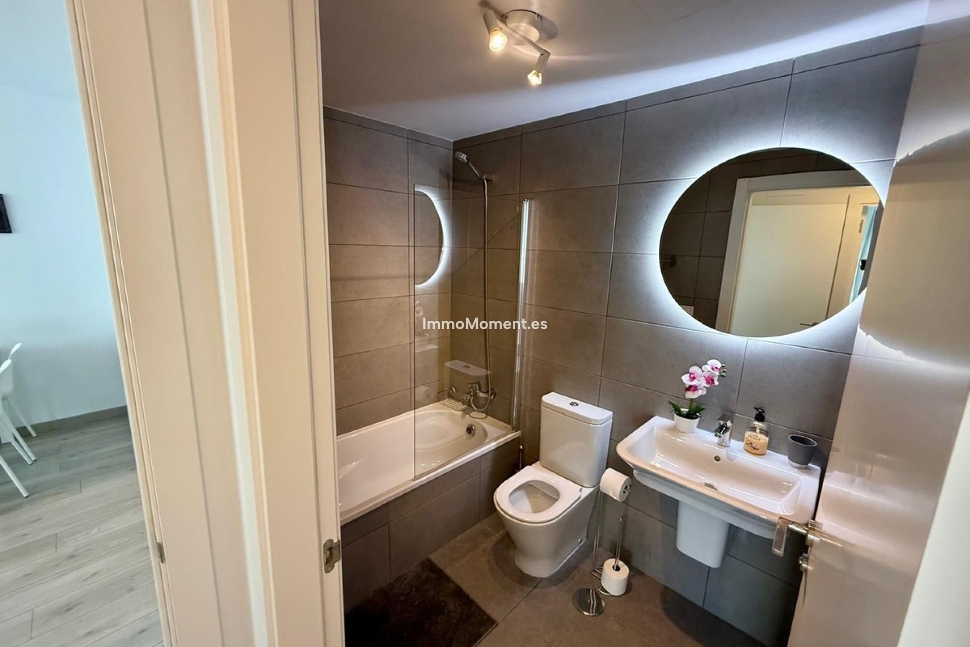 Reventa - Apartamento - Estepona  - Estepona Centro