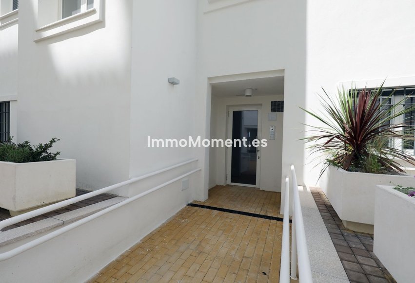 Reventa - Apartamento - Estepona  - Estepona Centro