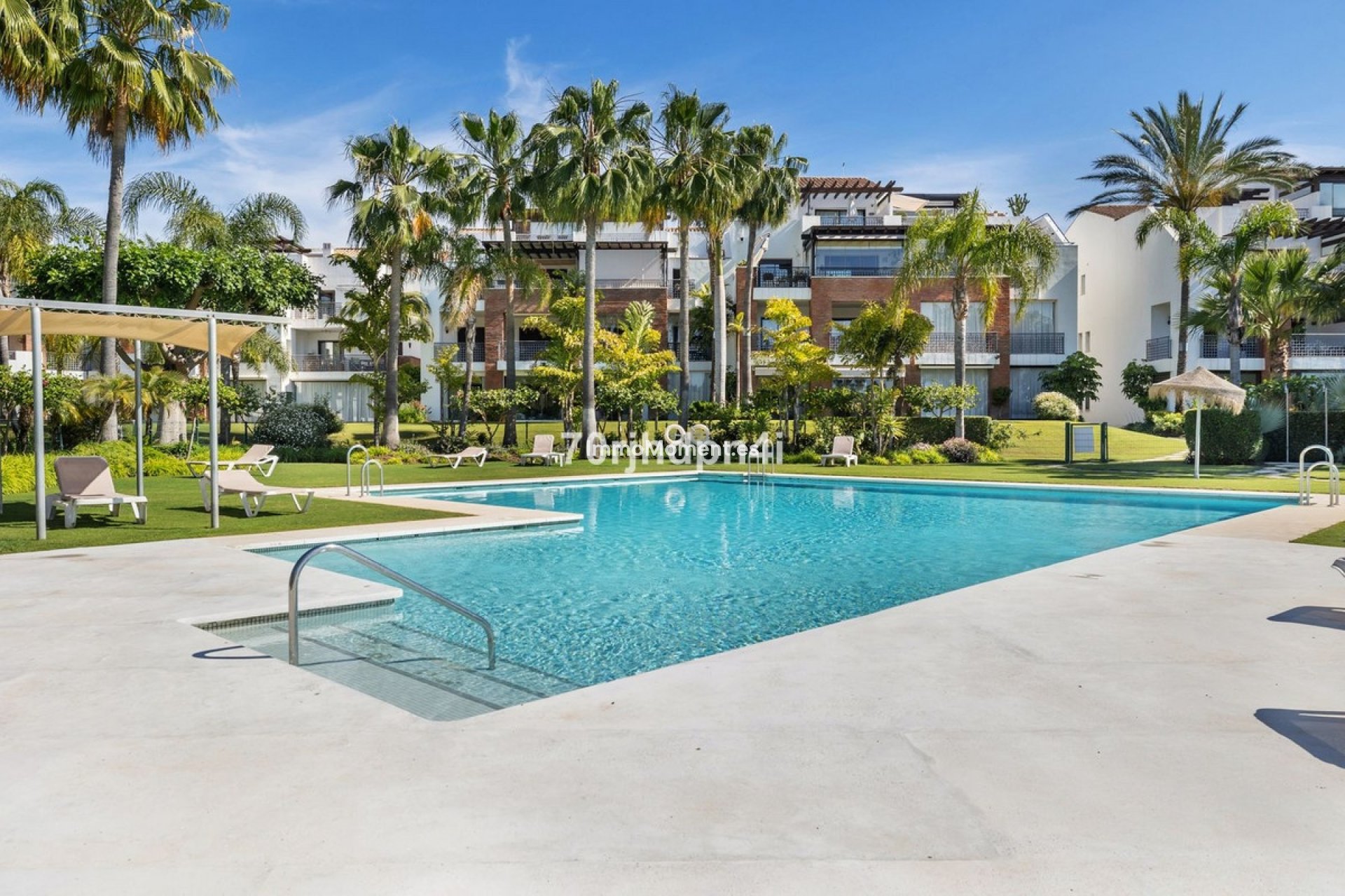 Reventa - Apartamento - Estepona  - Estepona Centro