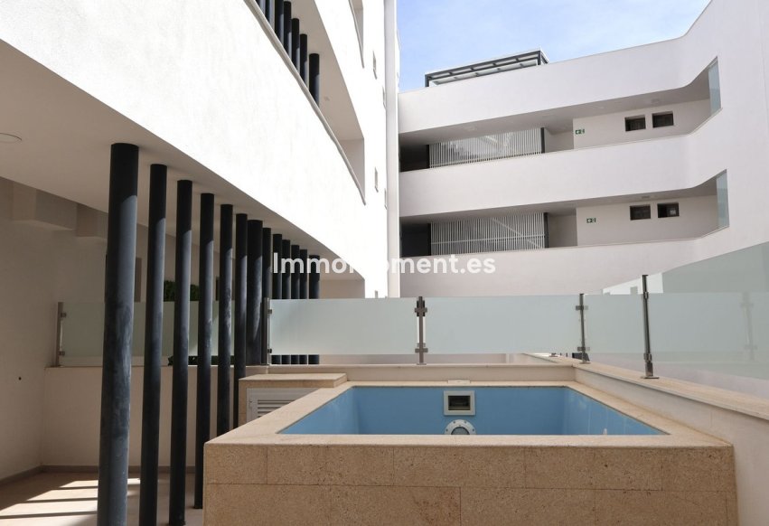 Reventa - Apartamento - Estepona  - Estepona Centro