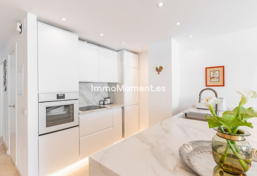 Reventa - Apartamento - Estepona  - Estepona Centro
