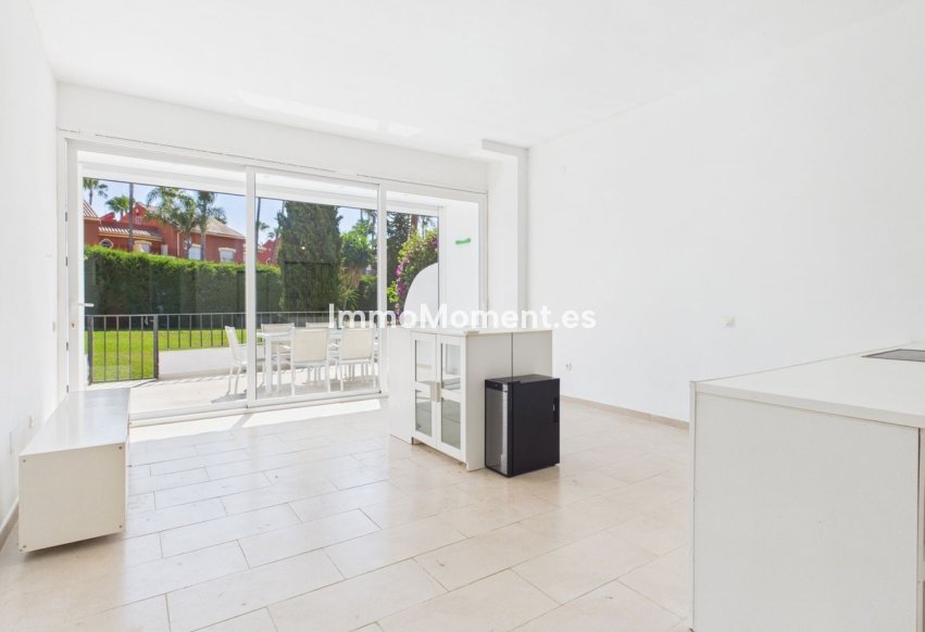 Reventa - Apartamento - Estepona  - Estepona Centro