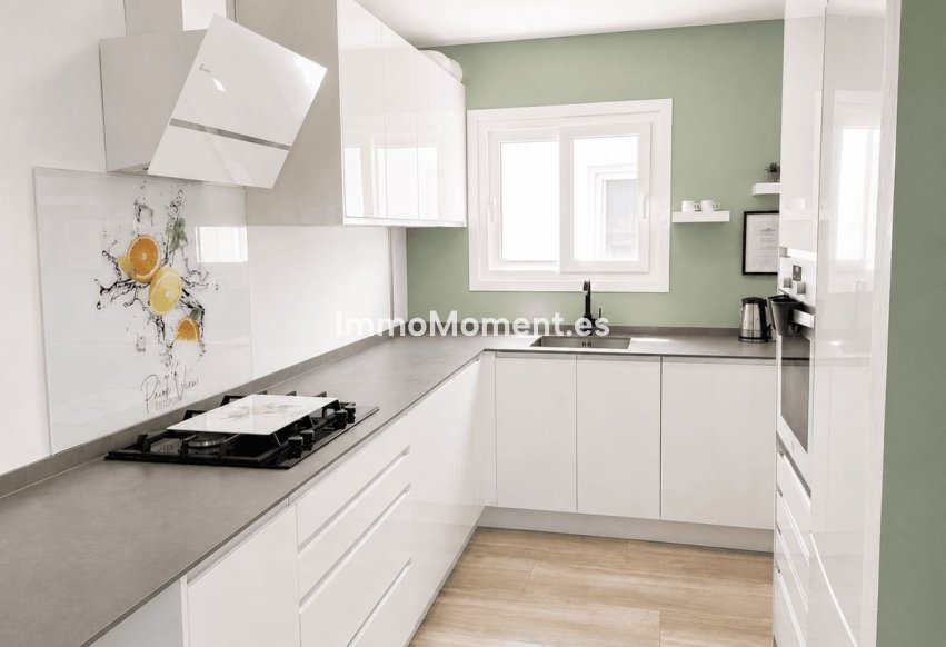 Reventa - Apartamento - Estepona  - Estepona Centro