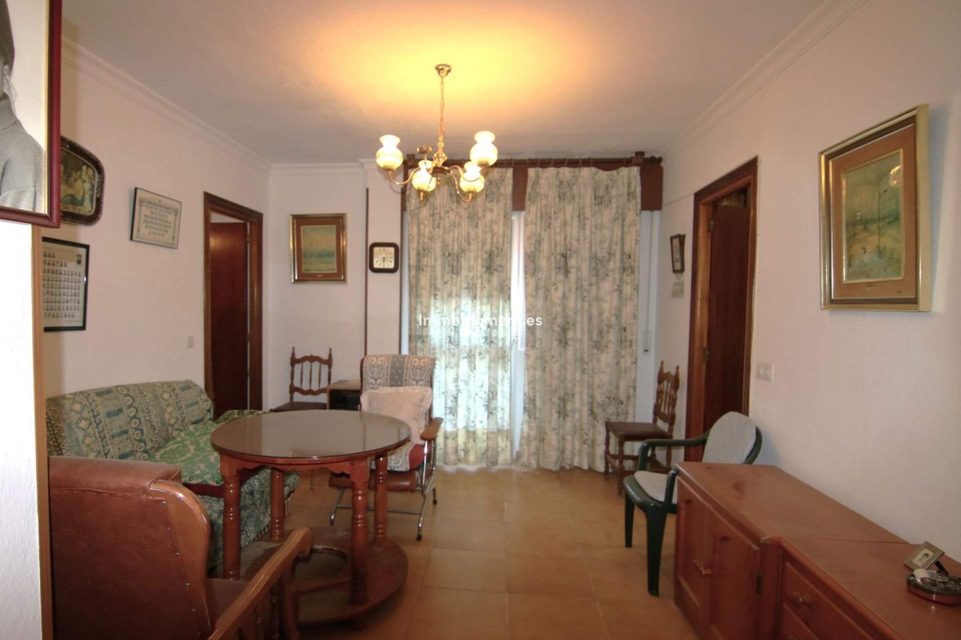 Reventa - Apartamento - Interior  - Guaro