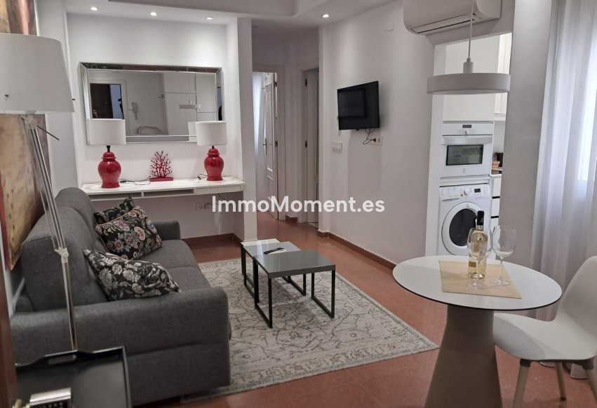Reventa - Apartamento - Málaga - Málaga Centro