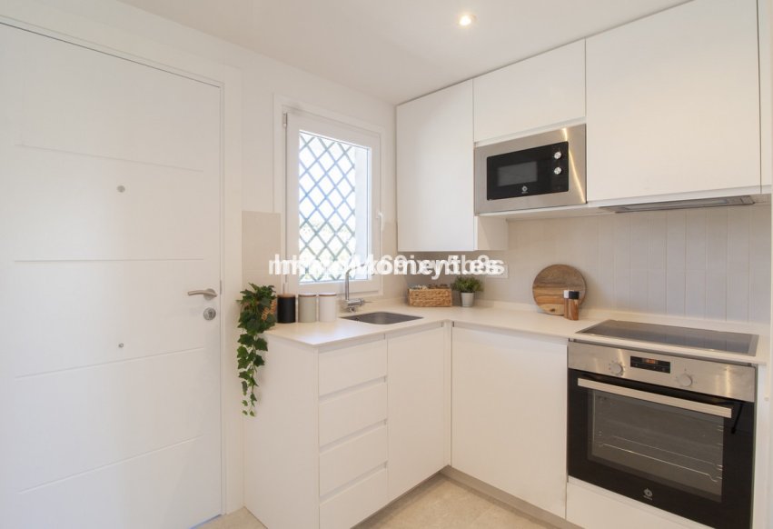 Reventa - Apartamento - Marbella - Artola