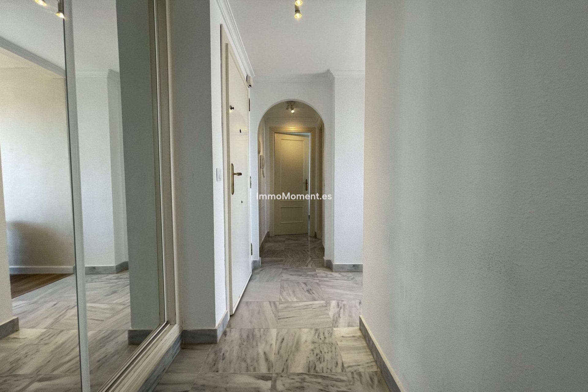 Reventa - Apartamento - Marbella - Nueva Andalucía