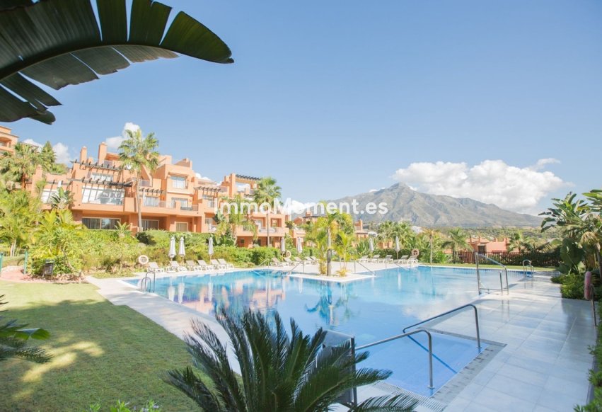 Reventa - Apartamento - Marbella - Nueva Andalucía