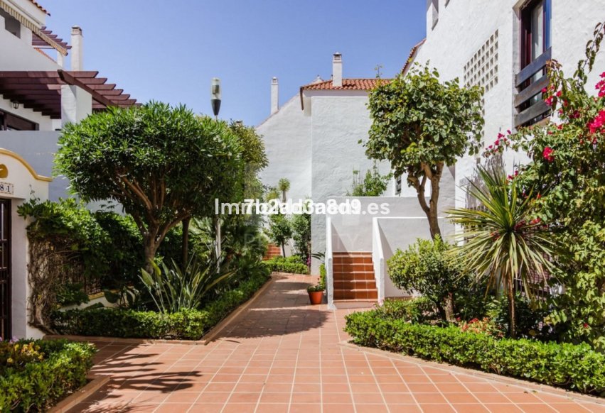 Reventa - Apartamento - Marbella - Nueva Andalucía