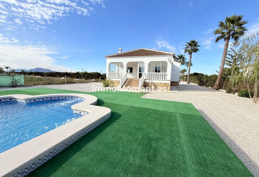 Reventa - Casa de campo - Dolores - Dolores Centro