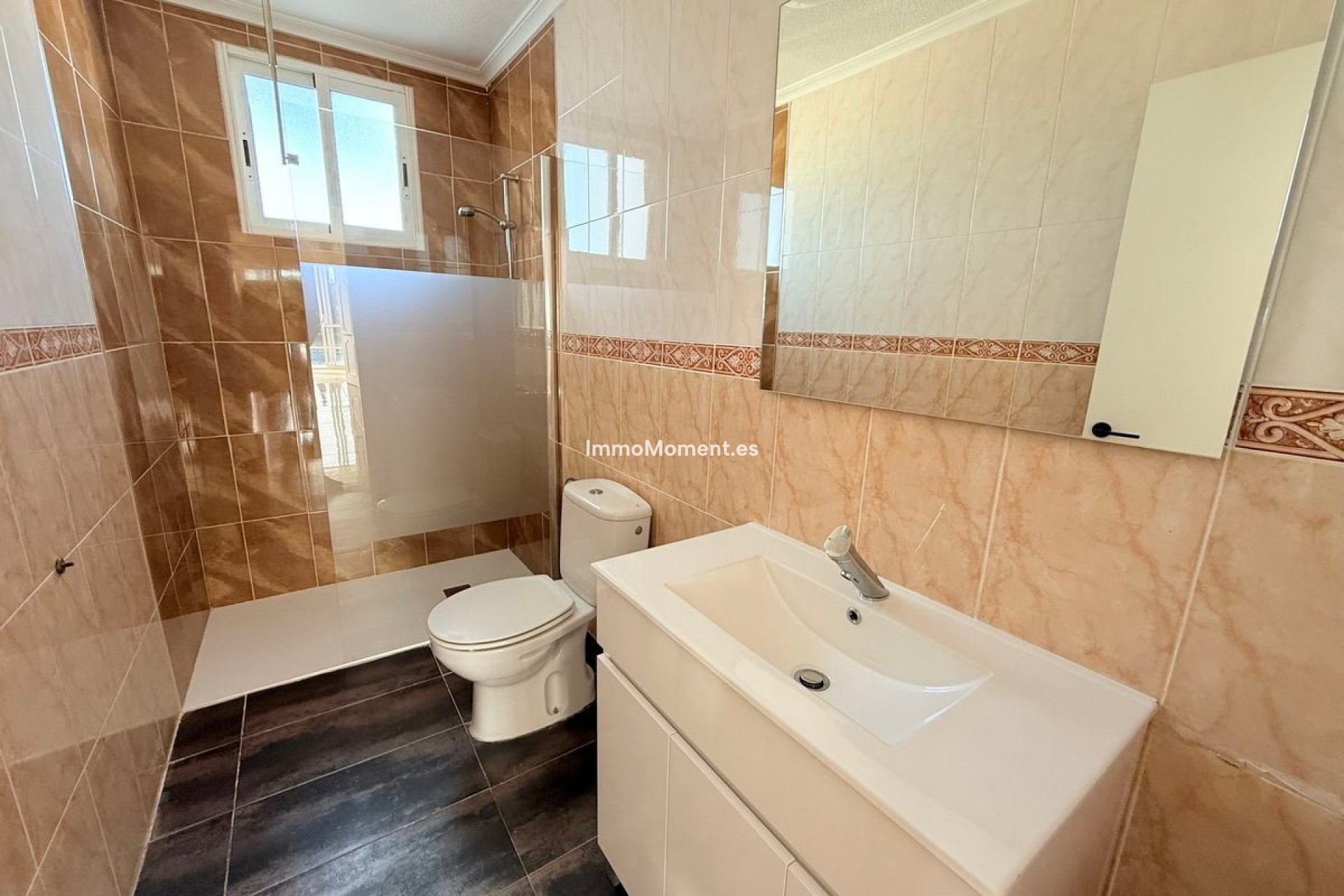 Reventa - Casa de campo - Dolores - Dolores Centro