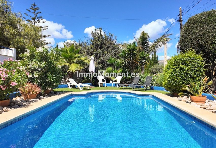 Reventa - Casa de campo - Interior  - Alora