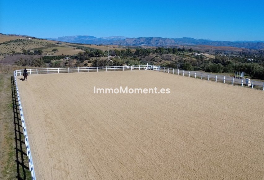 Reventa - Casa de campo - Interior  - Coín