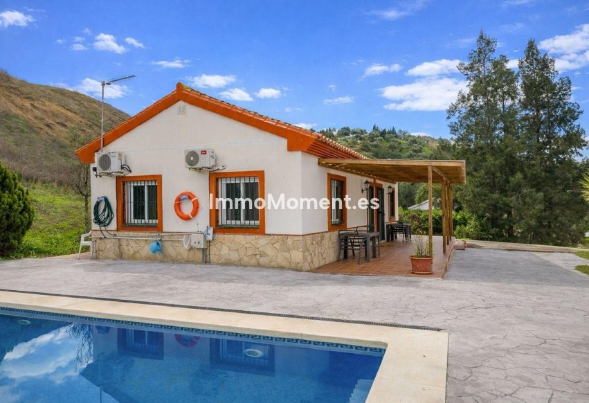 Reventa - Casa de campo - Interior  - Coín