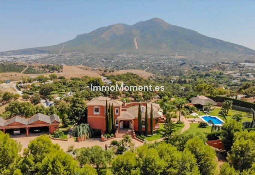 Reventa - Casa de campo - Interior  - Coín