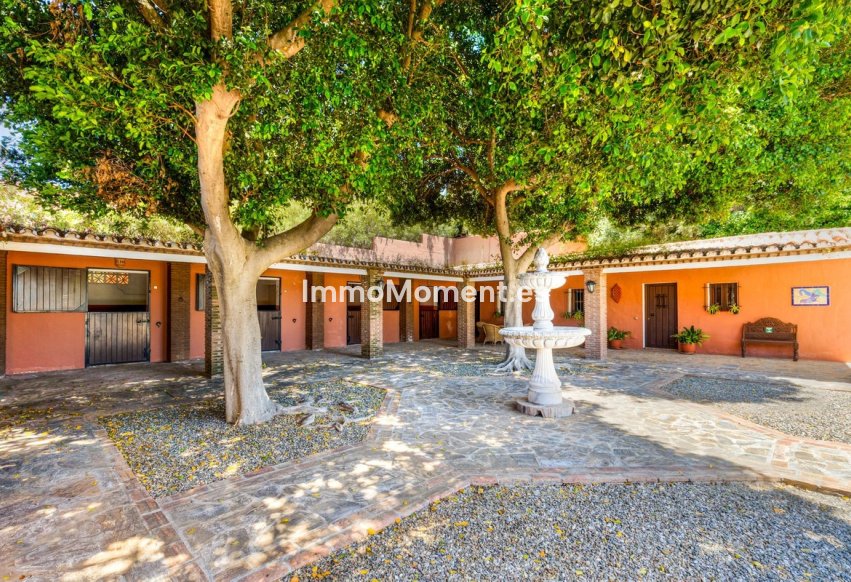 Reventa - Casa de campo - Interior  - Coín
