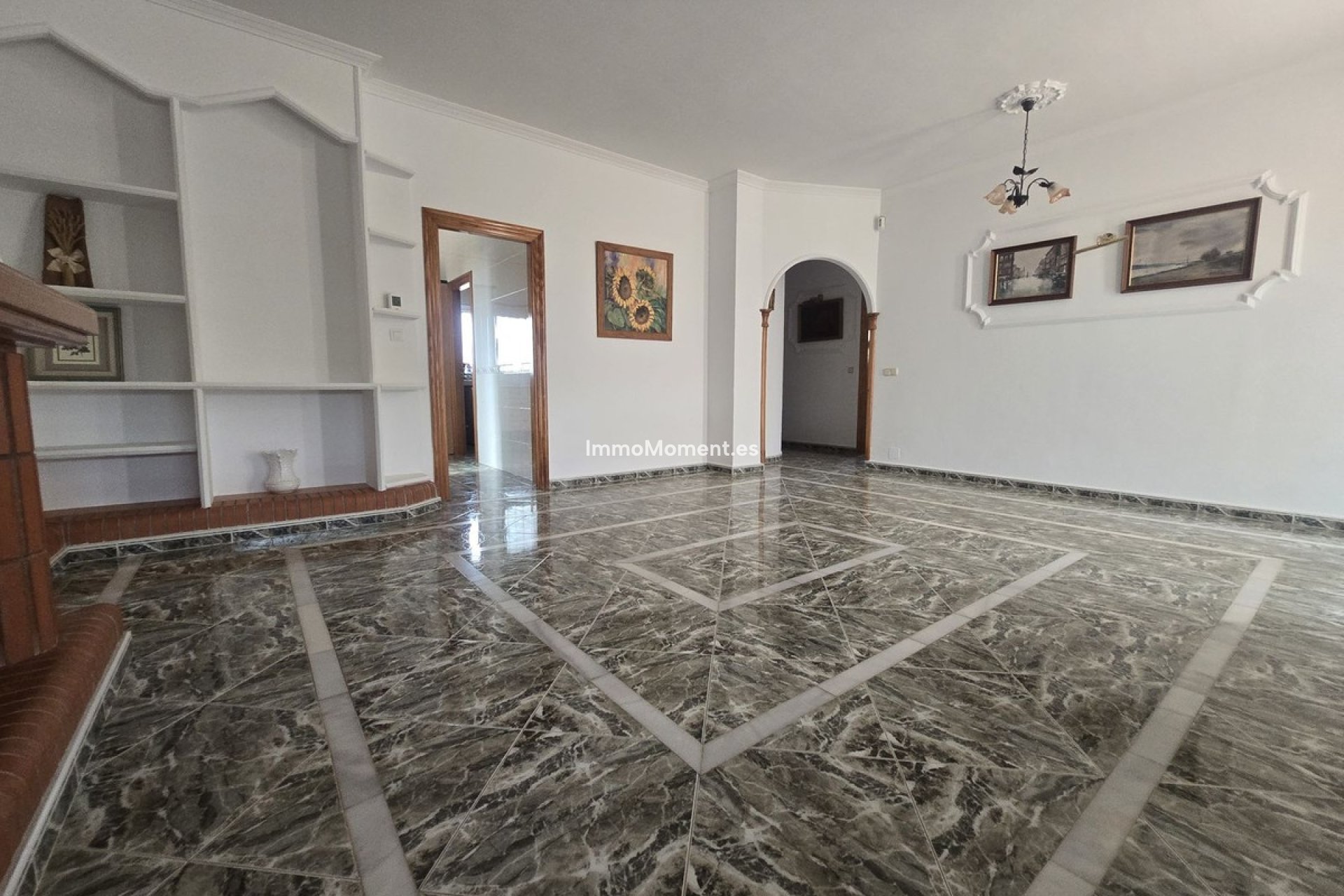 Reventa - Casa de campo - Interior  - Estacion de Cartama