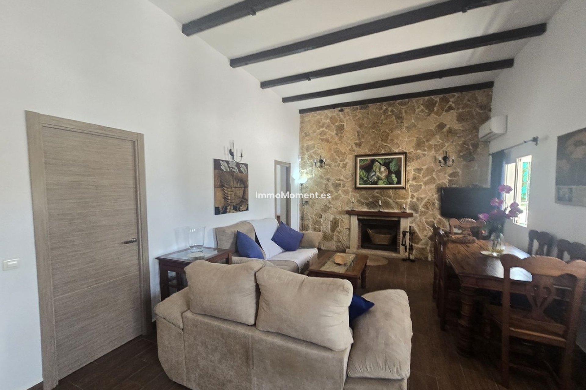 Reventa - Casa de campo - Interior  - Estacion de Cartama