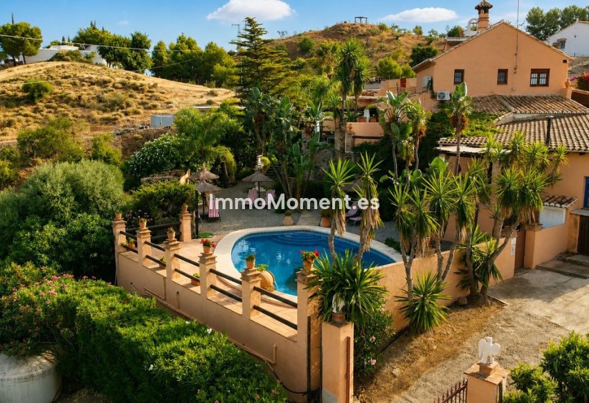 Reventa - Casa de campo - Interior  - Gibralgalia