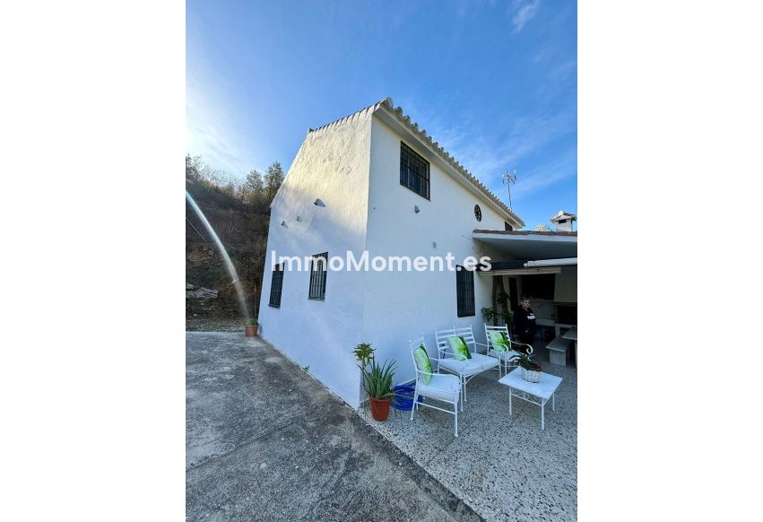 Reventa - Casa de campo - Ojén