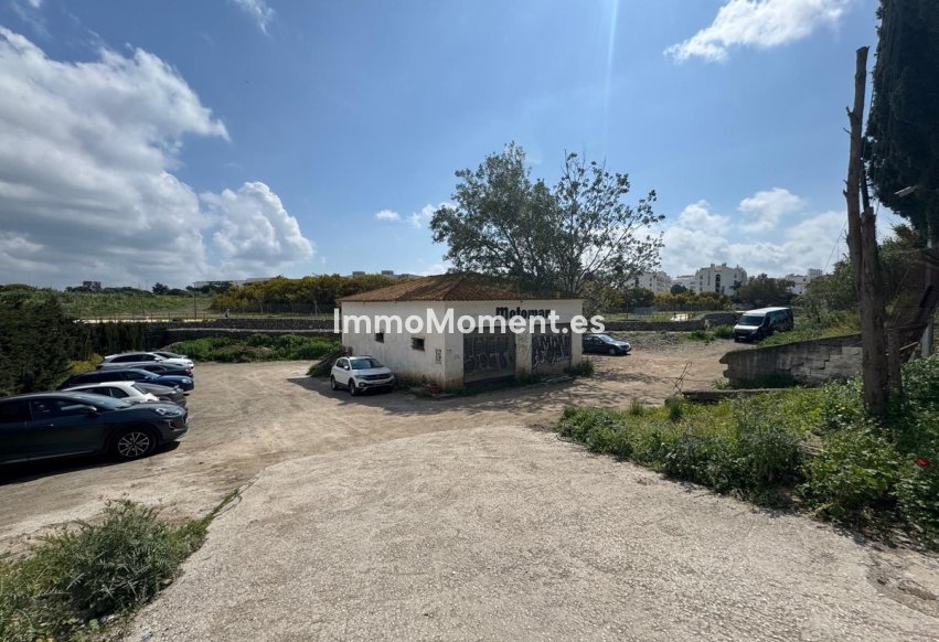 Reventa - Parcela - Marbella - Puerto Banús