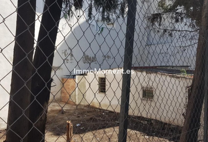 Reventa - Terreno - Estepona  - Estepona Centro