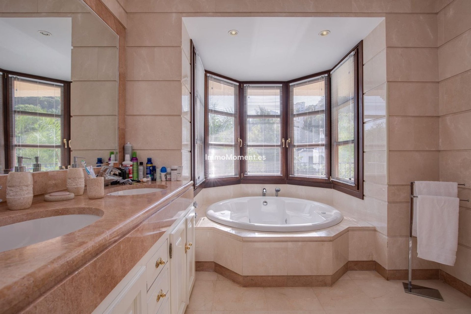 Reventa - Villa - Benahavís - Los Arqueros