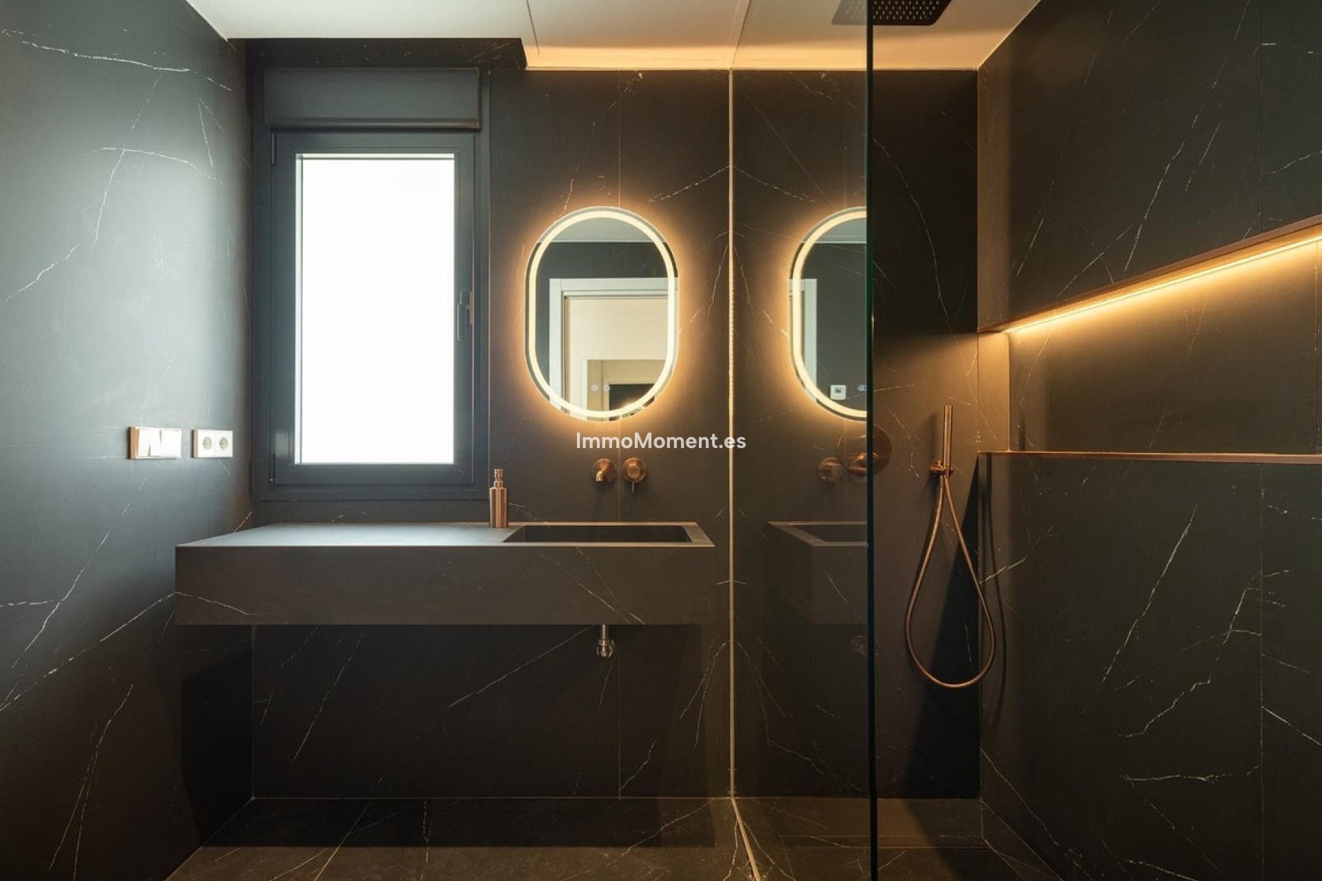 Reventa - Villa - Benalmadena - Benalmadena Costa