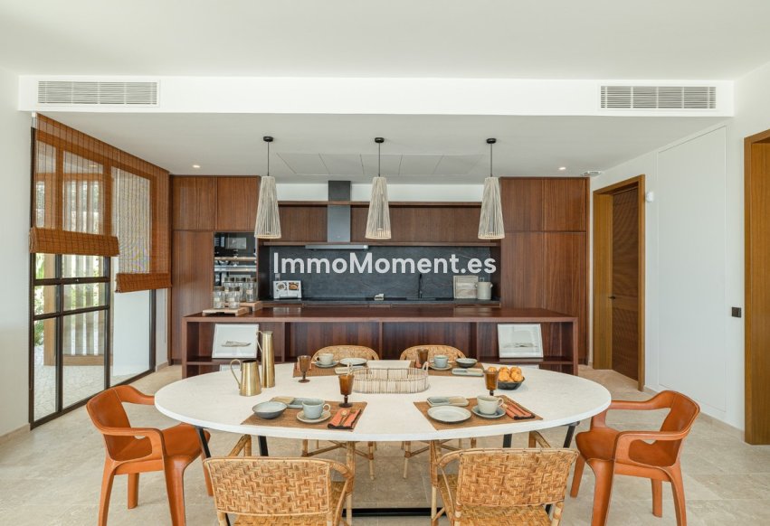 Reventa - Villa - Casares - Casares Centro