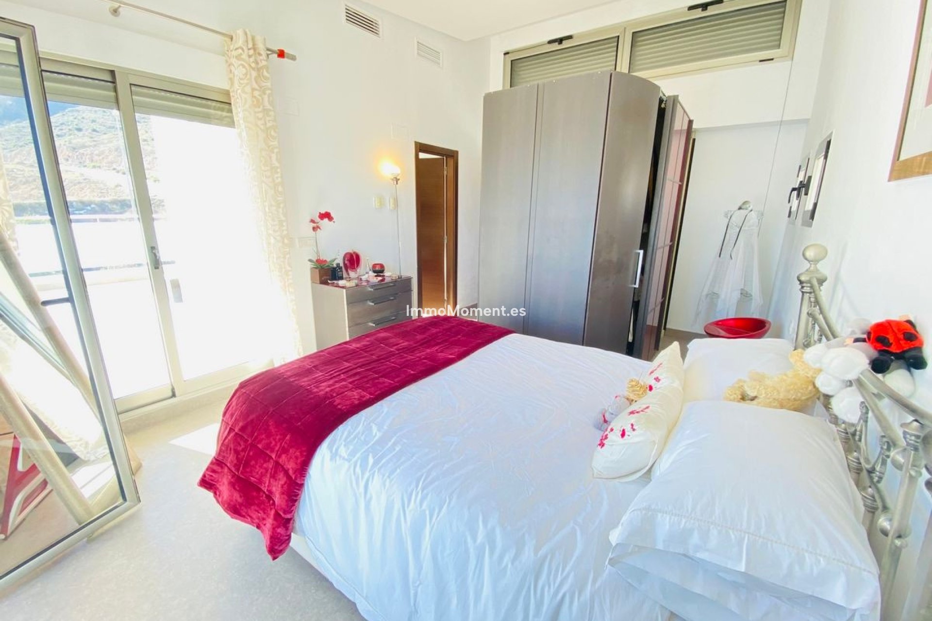 Reventa - Villa - Cox