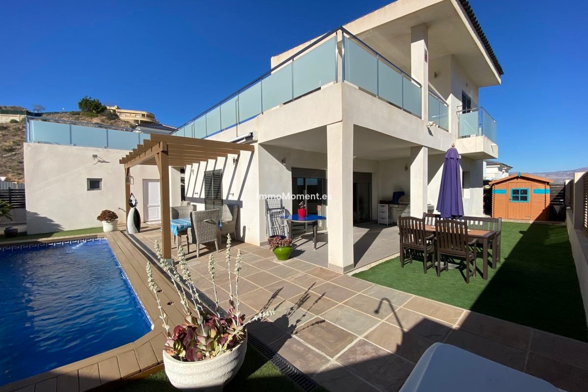 Reventa - Villa - Cox