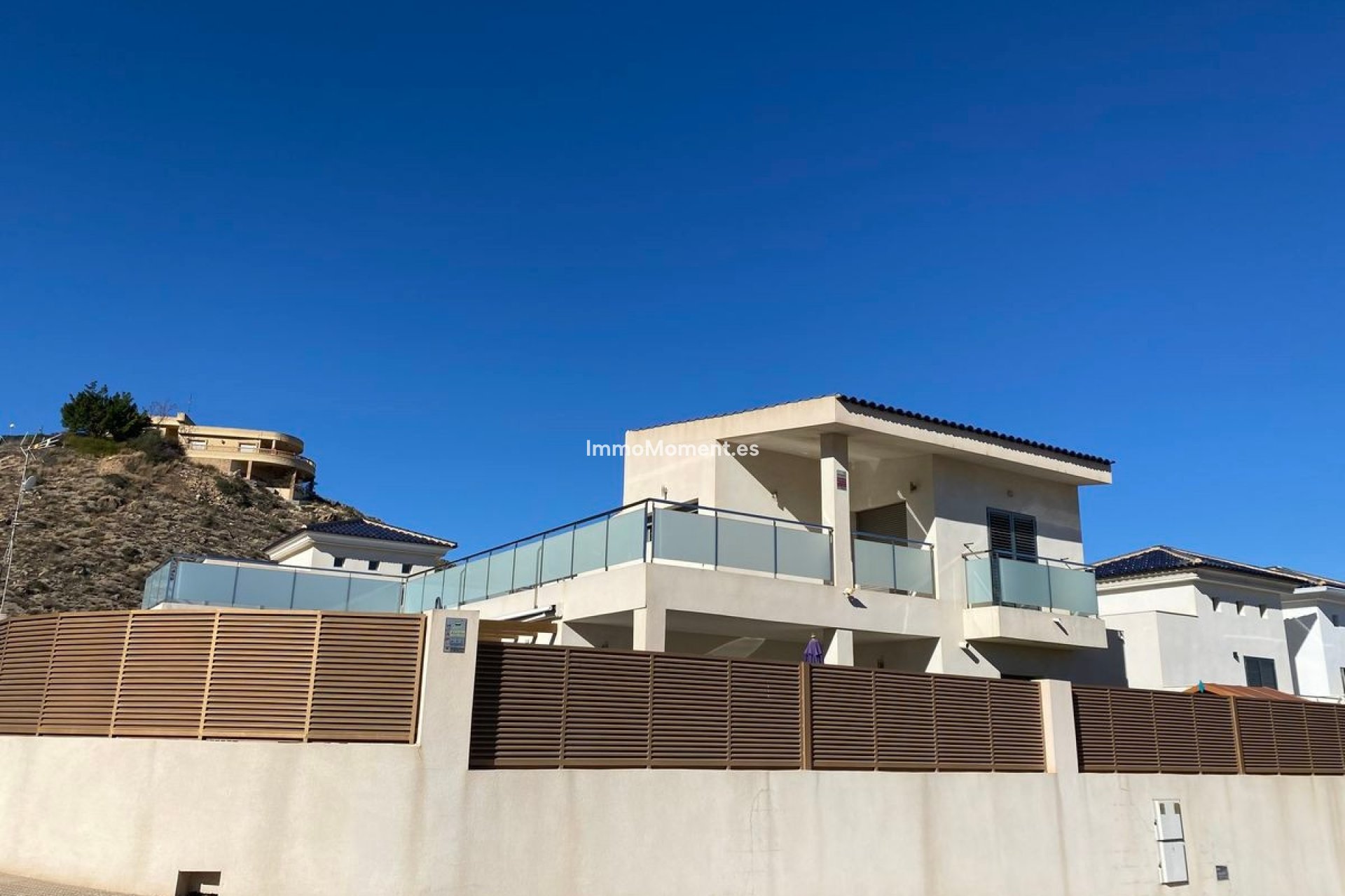 Reventa - Villa - Cox